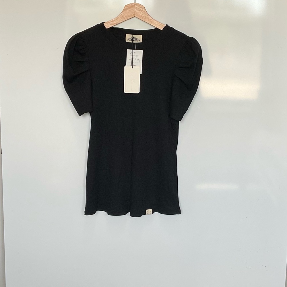 NWT CES FEMME in My Favor Blouse in Black